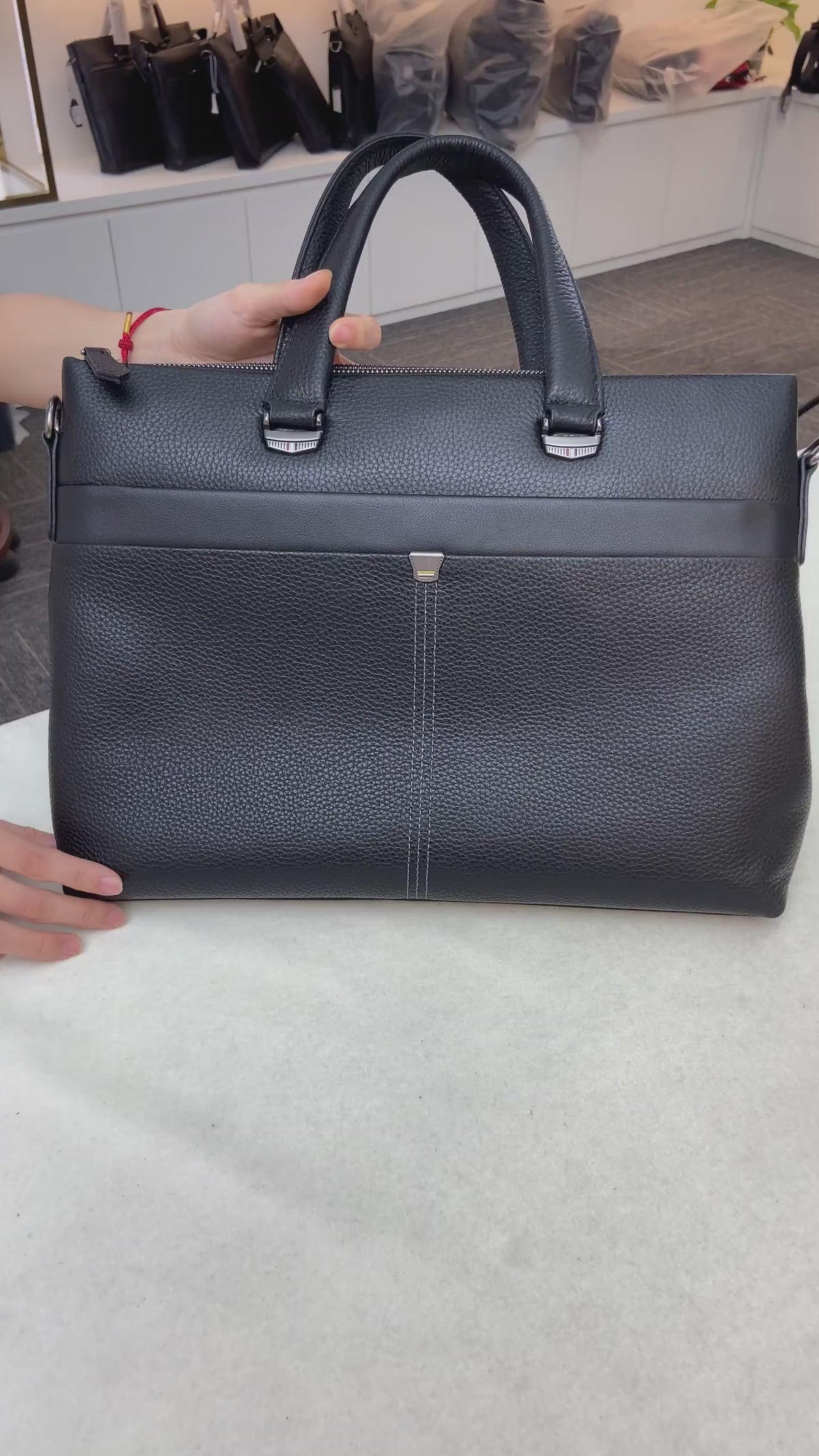 Porte-documents cuir vachette 16 pouces – Finition déperlante